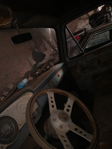Imagen 3 de 21 de F100 65 V8 Unica La Mas Fea De Donde La Mires Titular
