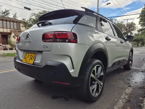 Citroën C4 Cactus 1.6 Shine Turbo Aut