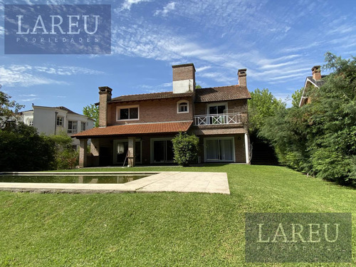 Casa En Venta Con Renta - La Delfina, Pilar