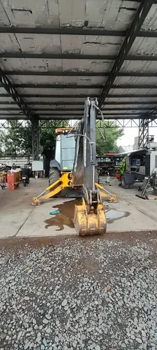 Retroexcavadora John Deere 310k 4x2