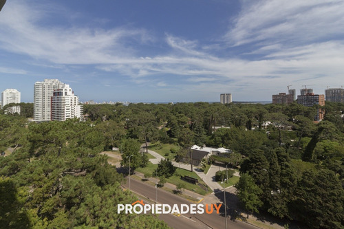 Apartamento En Venta En Roosevelt Punta Del Este, 2 Dormitorios, 2 Baños