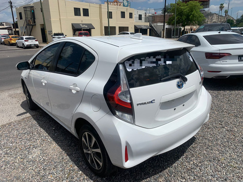 Toyota Prius 2021