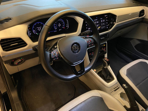 Volkswagen T-Cross 1.4 250 TSI TOTAL FLEX HIGHLINE AUTOMÁTICO