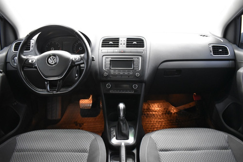 Volkswagen Polo Comfortline Tiptronic 2017 Rpm Moviles