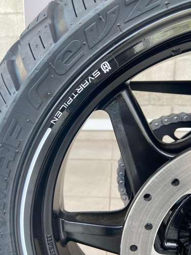 Husqvarna Svartpilen 250-fin@nci@la Cuota Fija-bluetooth-gps
