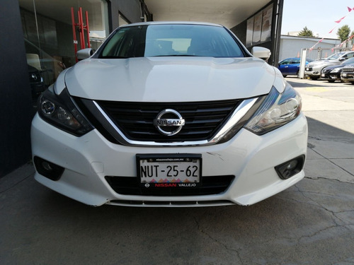 Imagen 7 de 15 de Nissan Altima Advance Navi 2017