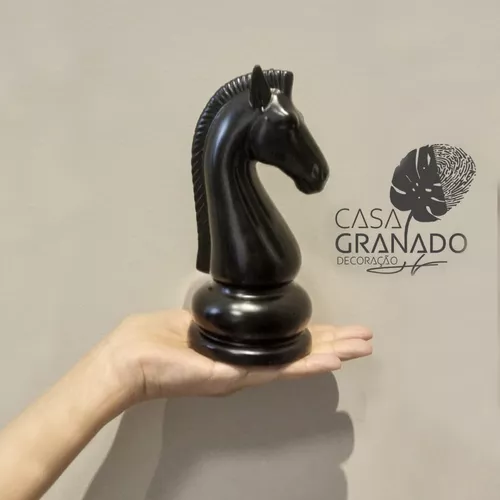 Peça de xadrez preto, cavalo, cavaleiro, elegante padrão em um cartazes  para a parede • posters sucesso, lazer, passatempo