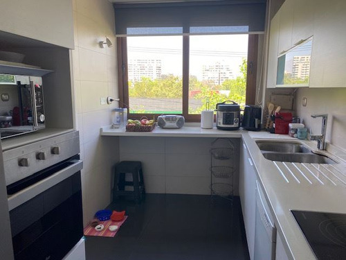 Departamento En Venta De 4 Dorm. Metro Manq. En Las Condes