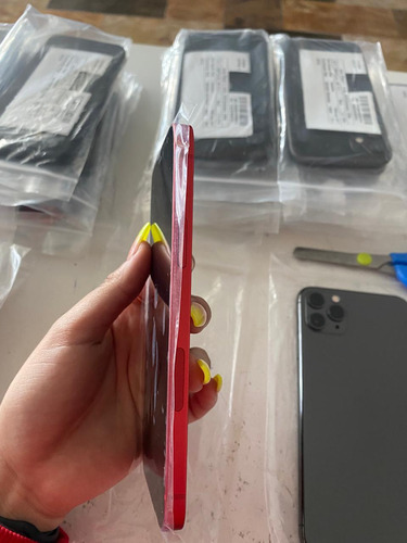 Apple iPhone 12 (256 Gb) - (product)red (Usado)
