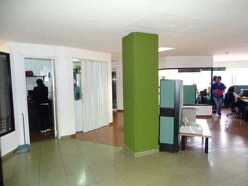 Excelente Oficina En Venta En Excelente Torre Ejecutiva Codigo 568069