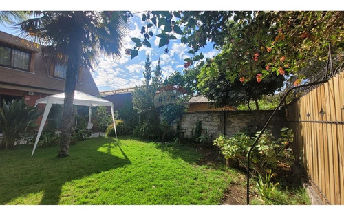 Se Vende Amplia Casa En La Comuna De Macul