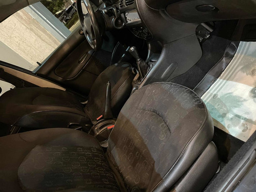 Imagem 8 de 9 de Peugeot 206 Sw 2007 1.4 Presence Flex 5p