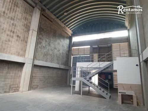 Bodega En Arriendo En Ancon San Martin. Cod A11230