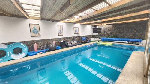 Broker Lomas Condominio 7d-4b-piscina