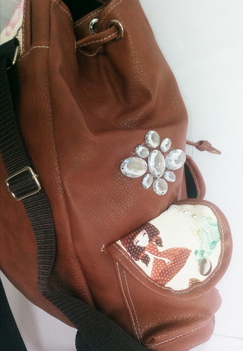 Imagen 4 de 10 de Mochila Marron Estampada Cuero Pu 3 Bolsillos Gran Capacidad