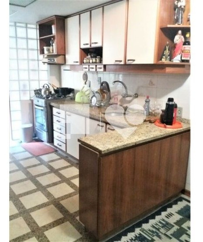 Apartamento Com 3 Dormitórios E 2 Vagas De Garagem - 28-im420496