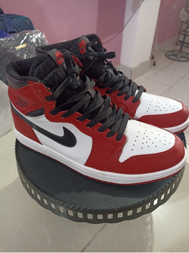 Jordan Retro 1 Chicago 