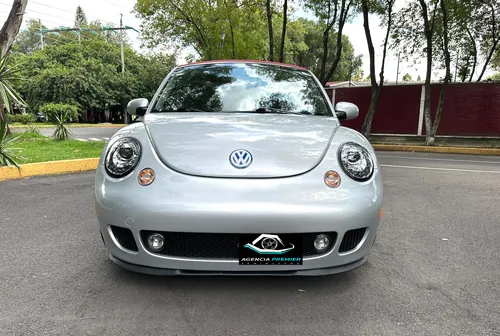 Volkswagen Beetle 2.0 Cabrio Turbo 5vel Piel Mt