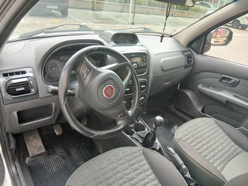 Fiat Strada 1.8 16v Adventure Cab. Dupla Flex 3p