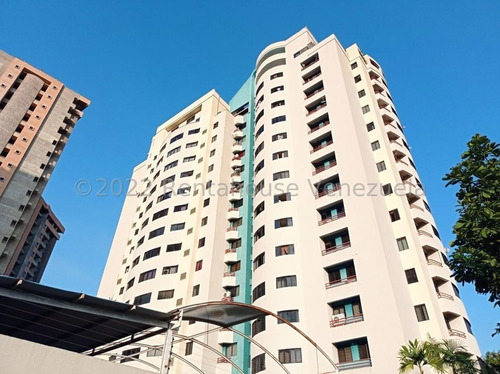 Imagen 1 de 12 de Leida Falcon Rentahouse Vende Apartamento En La Trigaleña Valencia 22-15231 Lf