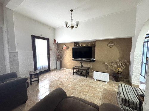 Casa En Venta En La Plata