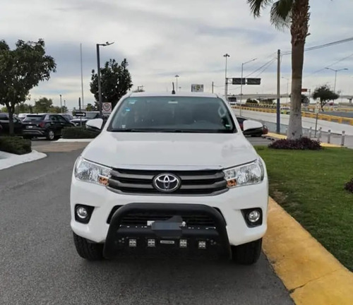 Toyota Hilux 2.7 Cabina Doble Sr Mt