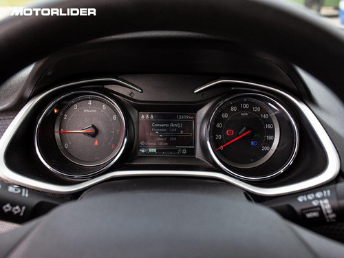 Imagen 17 de 25 de Chevrolet Onix Lt 1.2 Extra Full | Permuta / Financia