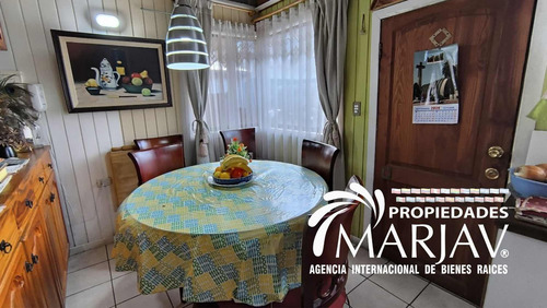(cód 8000) Propiedad Urbana 653m2 + Casa +3 Cabañas Com
