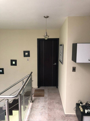 Imagen 6 de 12 de Casa En Venta En El Rincon Naguanagua C10554 Liseth Varela Tlf-04144183728