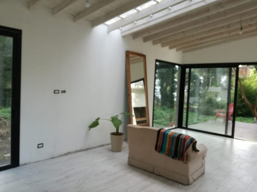 Venta Casa En Bosque Peralta Ramos De 3 Ambientes.