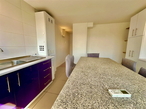 Departamento En Venta De 2 Dorm. En Providencia