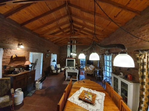Imagen 6 de 19 de Casa Quinta, Dos Dormitorios Con Pileta En Barrio Abadia