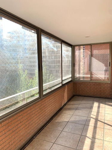 Vista Al Oriente, Escuela Militar, Barrio El Golf, Amplio