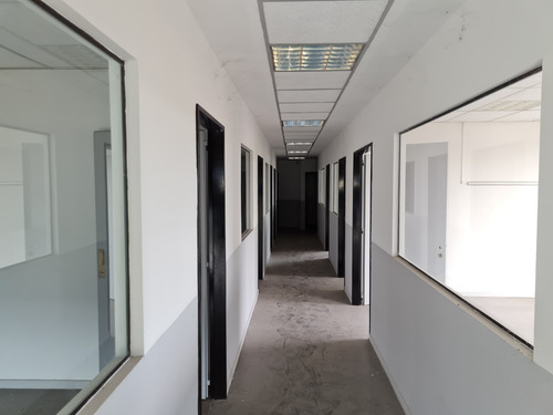 Imagen 6 de 14 de Centro Logistico Tortuguitas 13000 M2