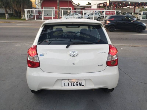 Imagem 6 de 13 de Toyota Etios X 1.3 16v