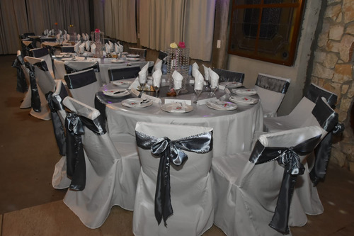 Casa Con Piscina Climatizada Alojamiento Y Para Realización De Eventos.