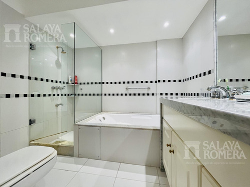 Venta - Departamento De 3 Dormitorios En Suite Mas Servicio Primera Linea Playa Brava Sap5498912