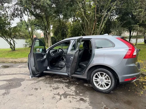 Volvo XC60 2.5 T5 Awd Momentum