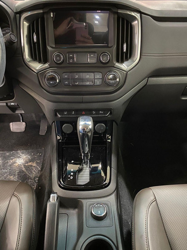 Imagem 6 de 9 de Chevrolet S10 Cabine Dupla 2.8 Ctdi High Country 4wd (cabin