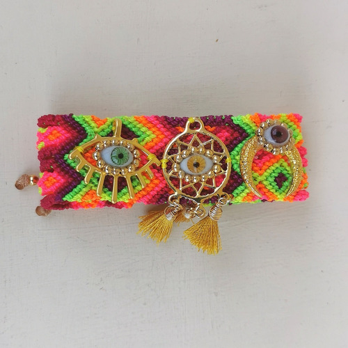 Pulsera Tipo Chiapaneca Con 3 Dijes Ojos 