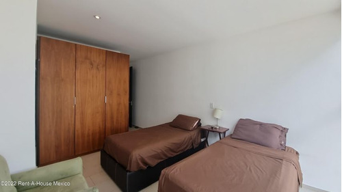 Departamento De 3 Recamaras Y Cuarto De Servicio Constituyentes Qro.