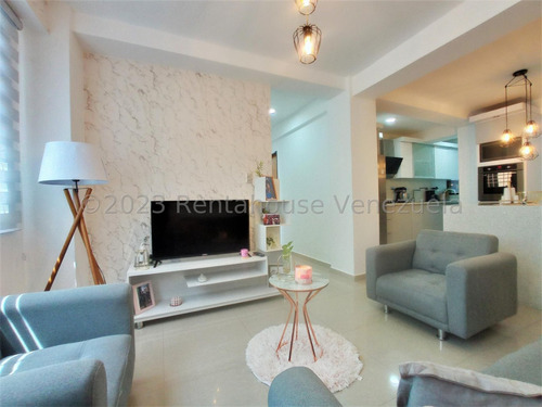 Moderno Apartamento En Venta Concepto Amerciano Remodelado Conjunto Privado Las Carolinas Turmero Vigilancia Pozo Estef 24-3492