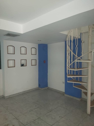 Imagen 13 de 14 de Alquila Local Comercial De 110m² Pb Puerto La Cruz