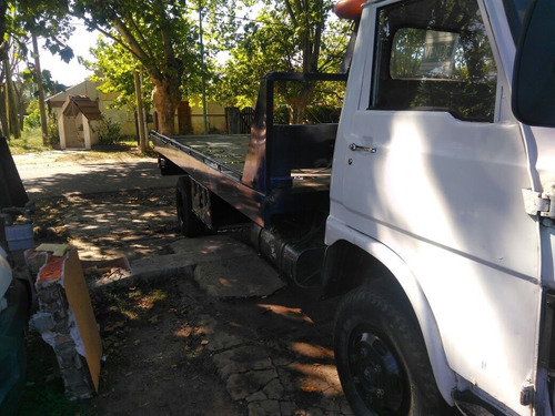 Camion Plancha Nissan 1997