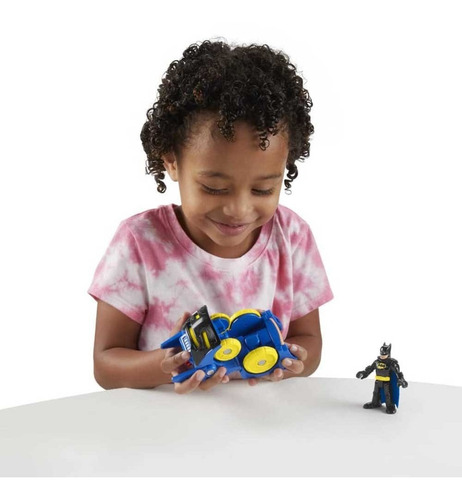 D C Super Friends Figura Batman Se Transforma En Batimóvil