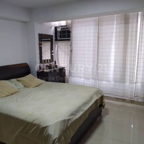 Imagen 6 de 12 de Espectacular ,amplio Y Remodelado Apartamento Impactante Vista Al Mar ,al Lado Del Hotel Marriot