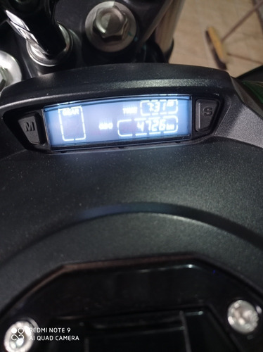 Bajaj Dominnar D400