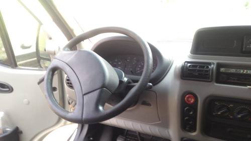 Renault Master 2009 2.5 Dci L2h2 16l 5p