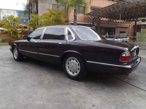 Imagen 3 de 12 de Jaguar Vander Plas 1999
