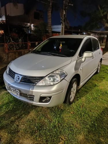 Nissan Tiida 1.8 Emotion Mt